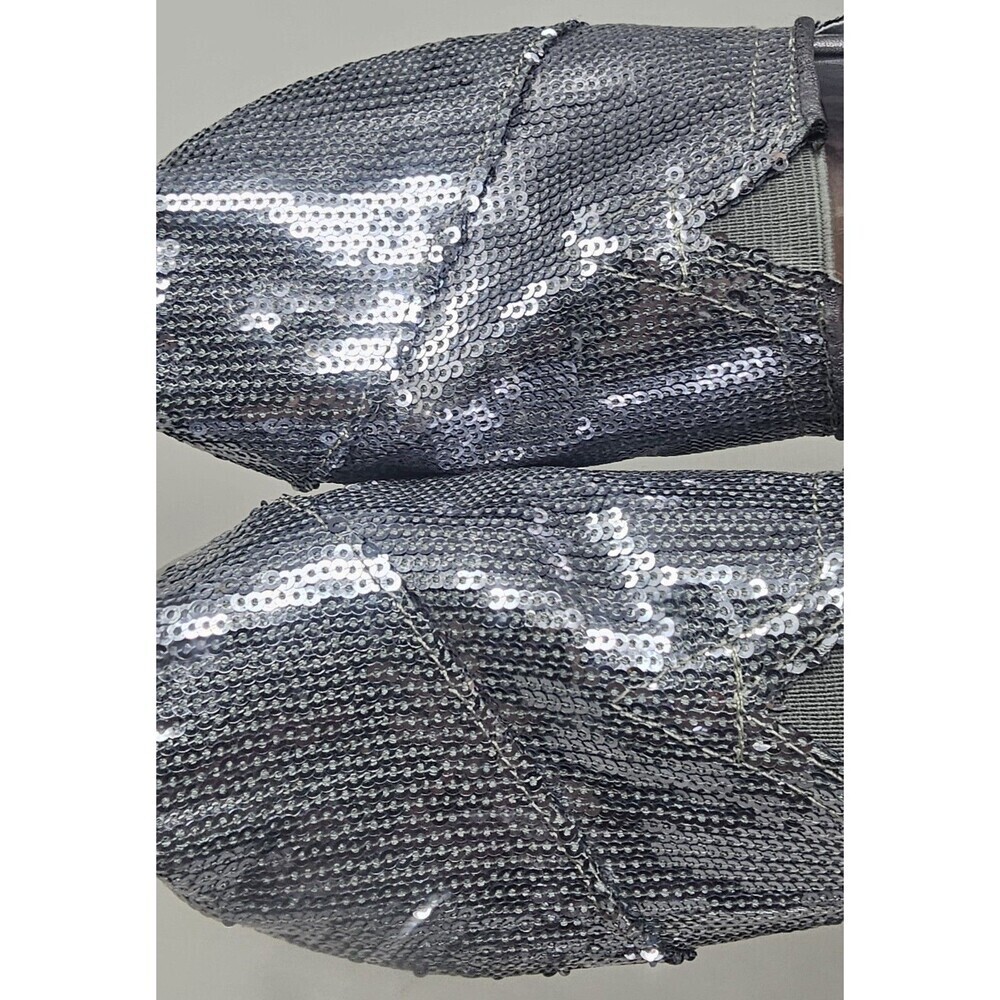 TOMS Pewter Sequin Classics Slip On Flats Womens Shoes Size W7.5 - Picture 3 of 11